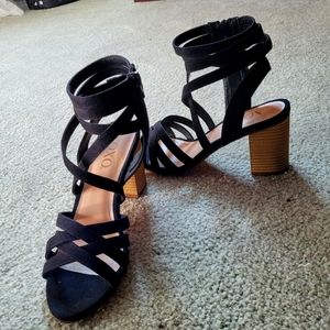 XOXO black strappy heals